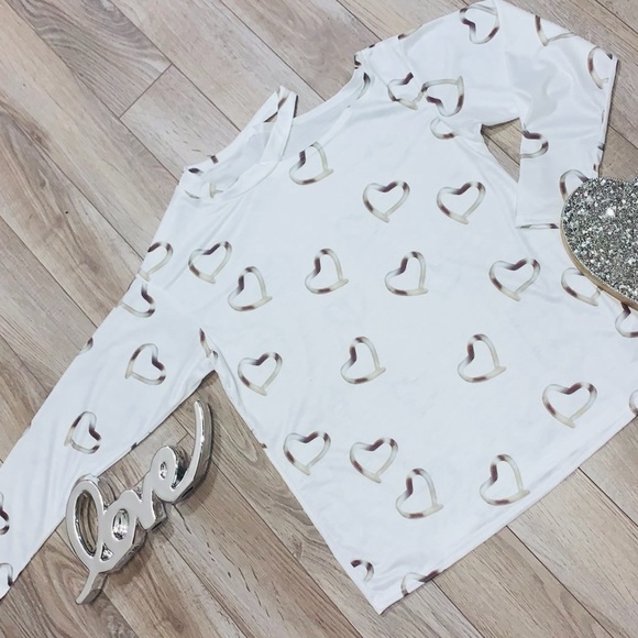 White Cold Shoulder Valentine Heart Shirt - Picture 5 of 6